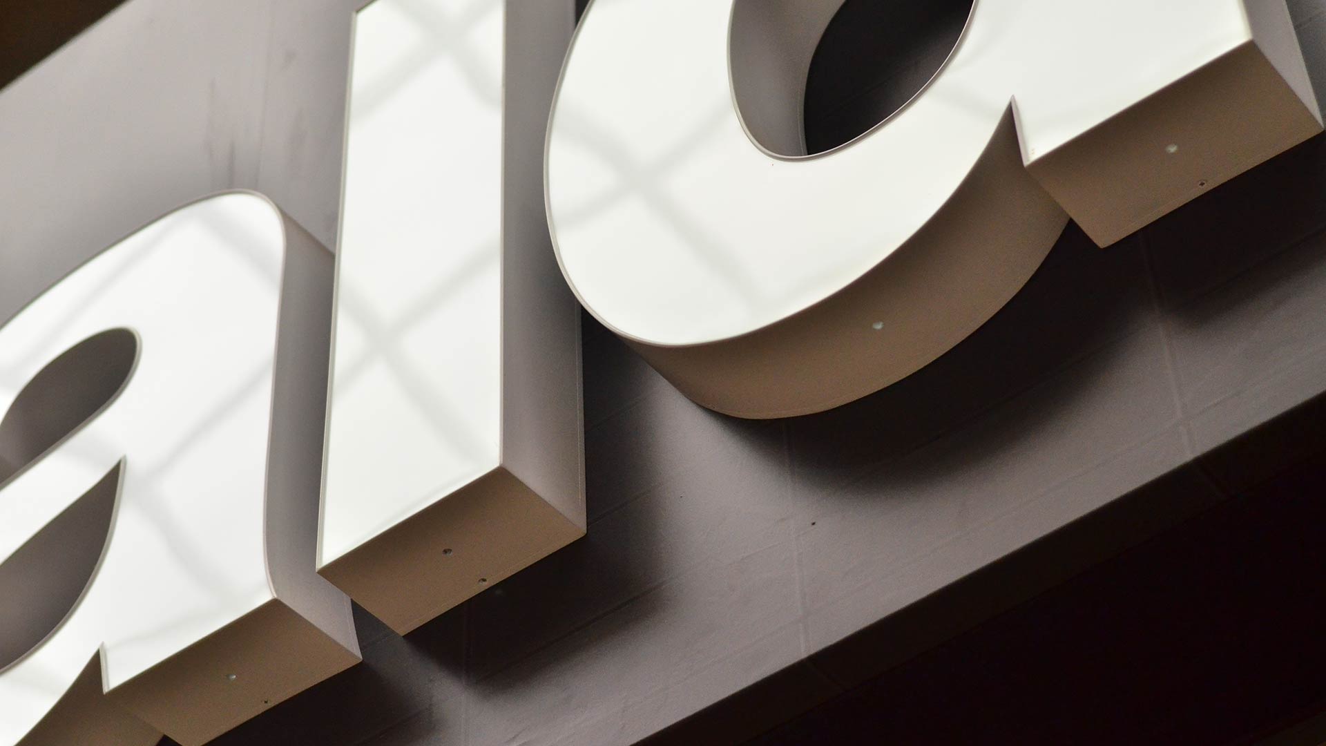 Rechtliche Grundlagen bei Werbeanlagen an Immobilien in 2026 Rechtliche Grundlagen bei Werbeanlagen an Immobilien in 2026