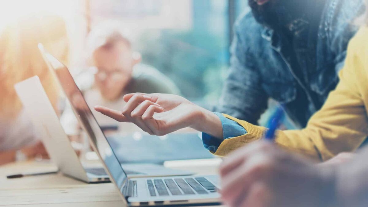 notebook_1920x1080_2024_1_JM Personalmarketing im "War for Talents": Gedanken für mittelständische Unternehmen