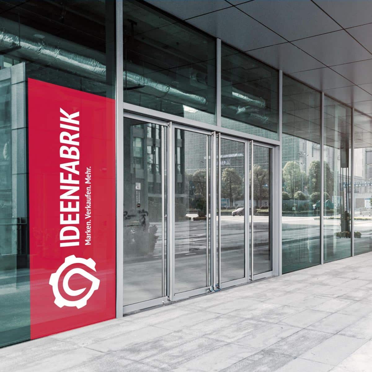 Schaufenster-Beschriftung inkl. Montage