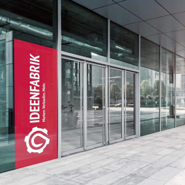 Schaufenster-Beschriftung inkl. Montage