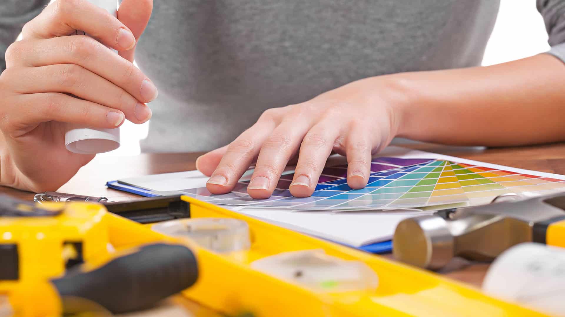 Schilder- und Lichtreklame-Hersteller*