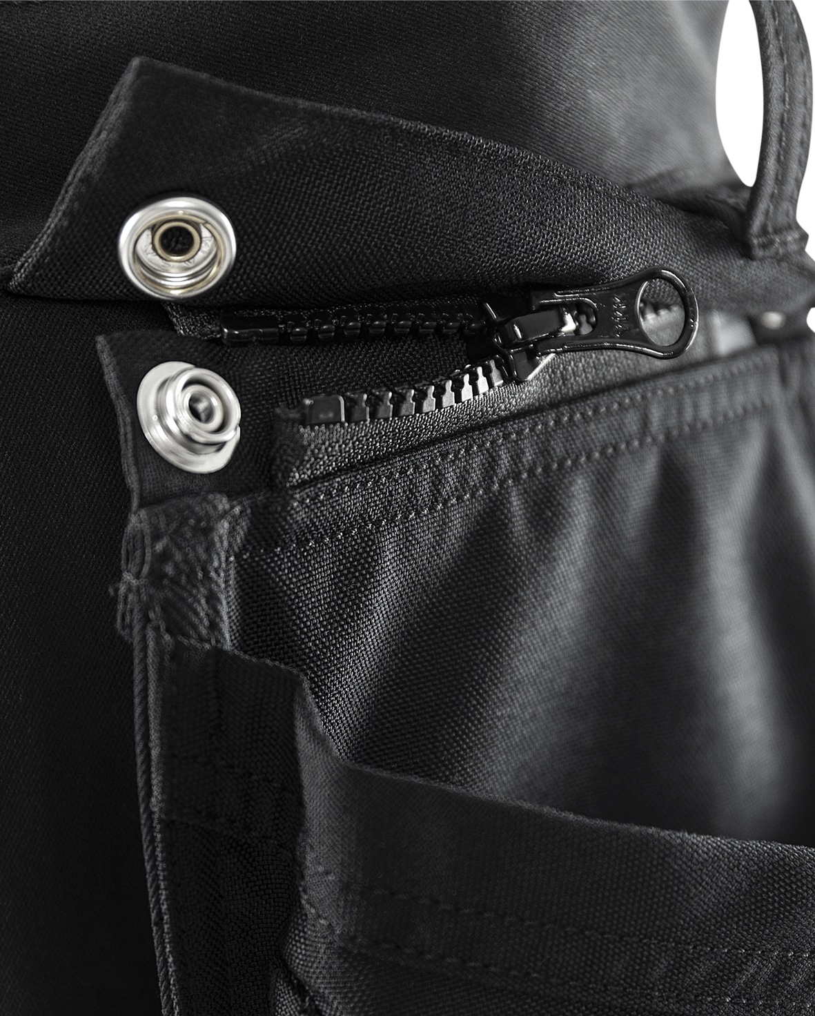 Handwerker-Shorts Stretch 2831 GSTT Handwerker-Shorts Stretch 2831 GSTT von Fristads, Detail Befestigung der abnehmbaren Hängetasche
